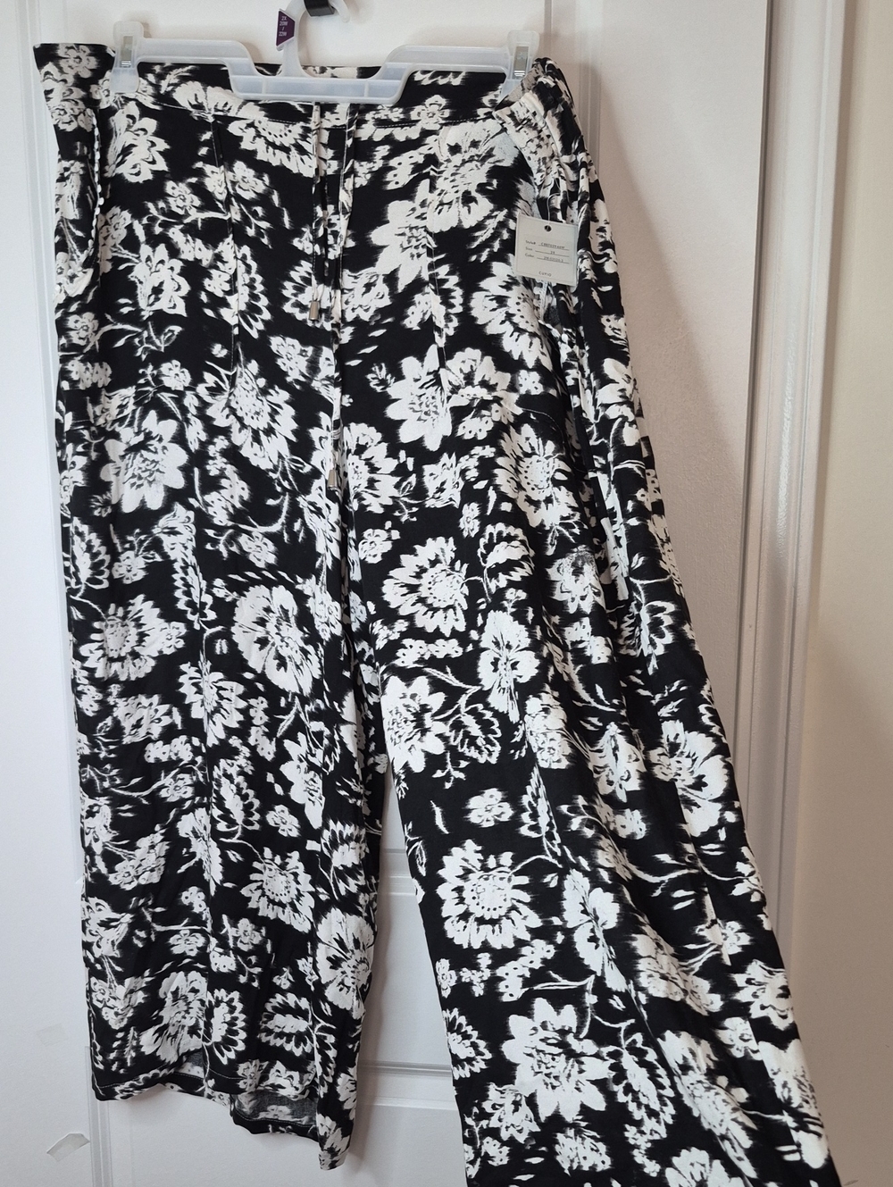 Cupio Black & White Floral Wide-Leg Pants Size 2X